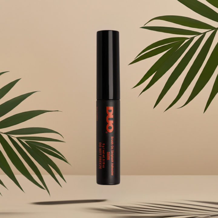 DUO Lash Glue.