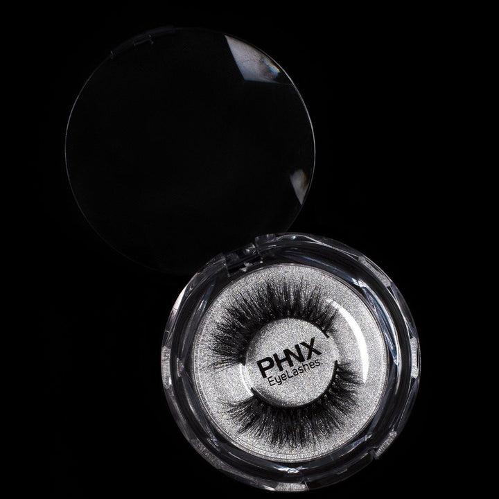 3D Mink Lashes - Cruelty-Free Strip Lashes | Titania.
