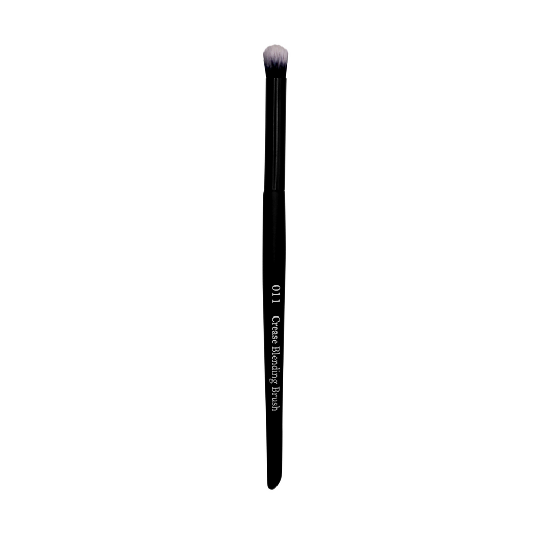 Pro Crease Blending Brush.